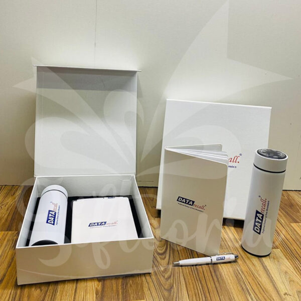 Mono Box - Image 2